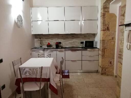 La Dimora Di Re Carlo Apartment กาญารี ภายนอก รูปภาพ